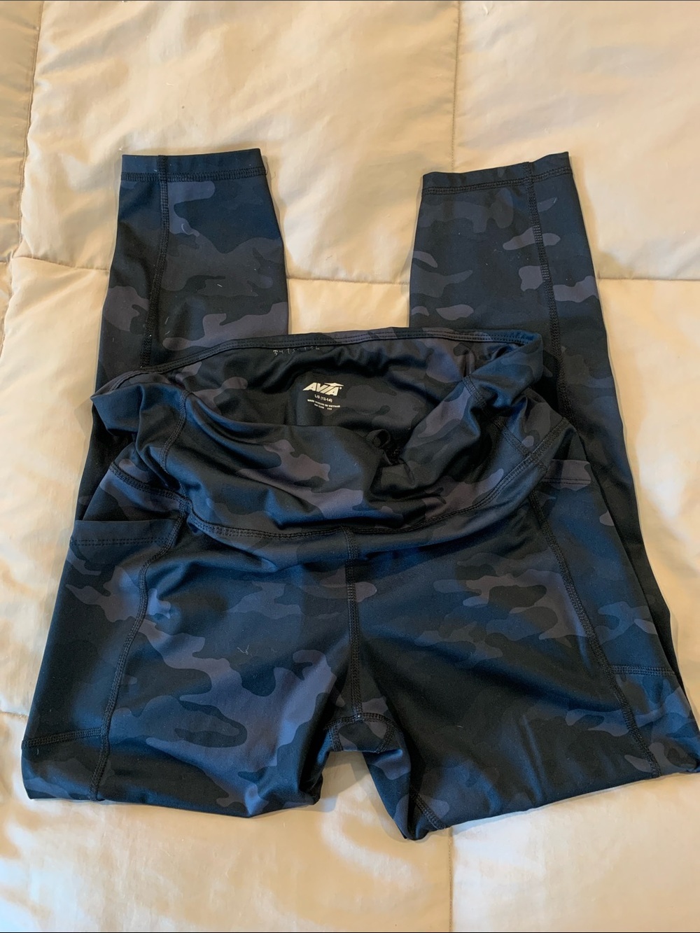 Avia Girls' Black Camo Performance Leggings Large 12-14